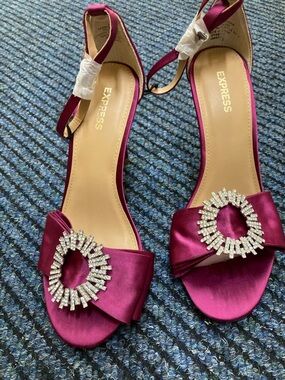 Express Magenta Satin Crystal-Buckle Ankle-Strap Heels
Size 8